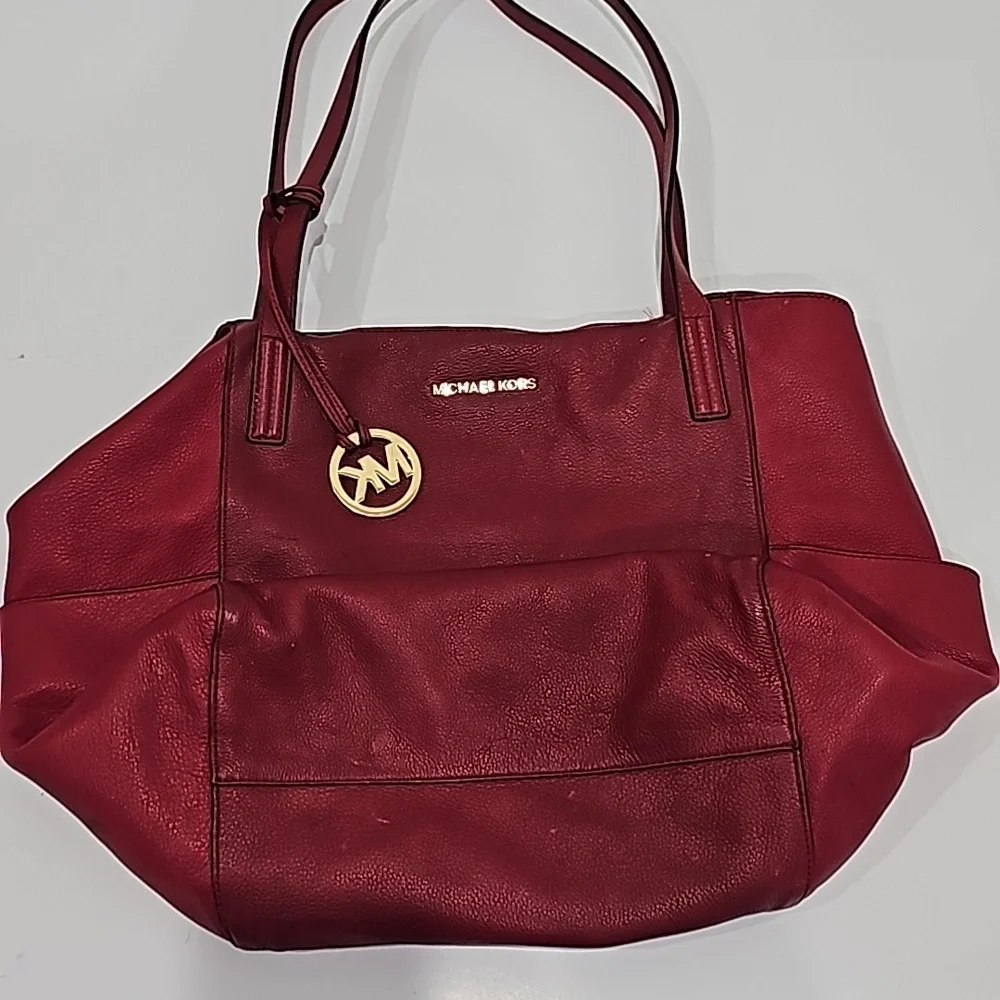 Michael Kors Large Pebbled Red Leather  Handbag Tote Spacious - Picture 8 of 12